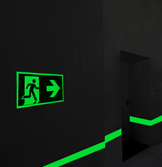 SECUglow® Beispielbild für die Entladephase der Schilder, dass diese im dunkeln leuchten