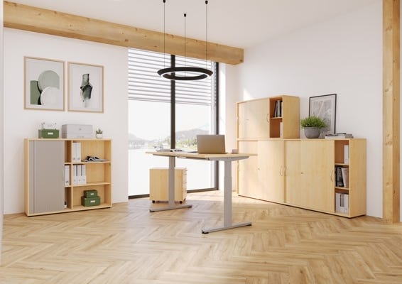 Büro mit Einsatzmöglichkeit von Sideboards