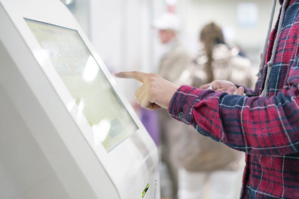 Selbstentkeimende Schutzfolie gegen Krankheitserreger